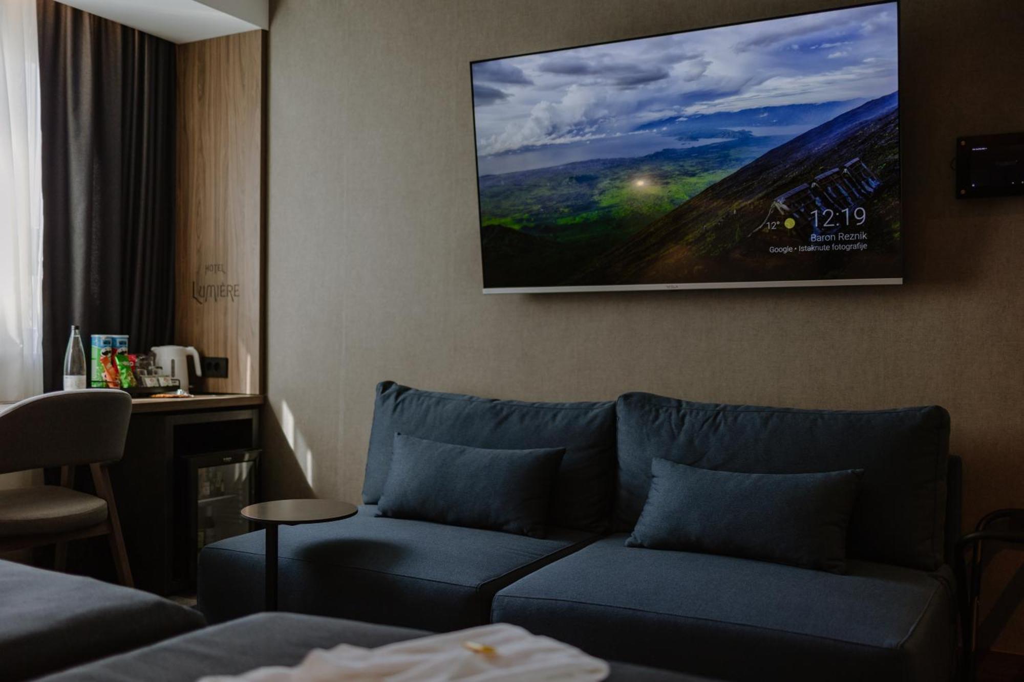 Lumiere Hotel Βελιγράδι Εξωτερικό φωτογραφία